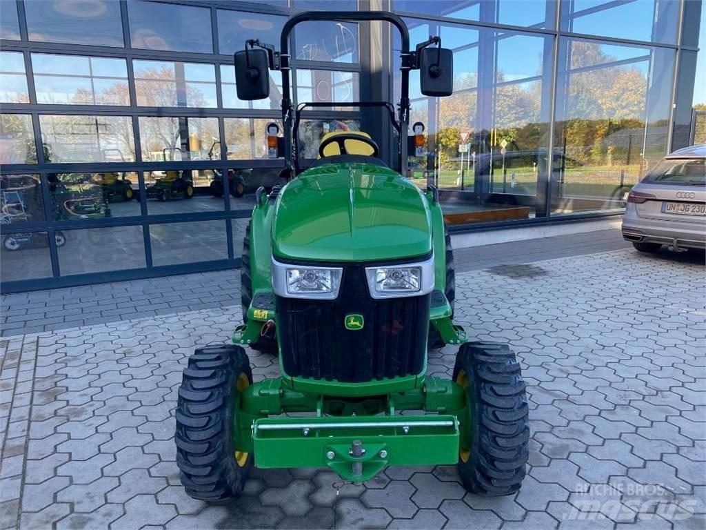 John Deere 3046R Ciągniki rolnicze