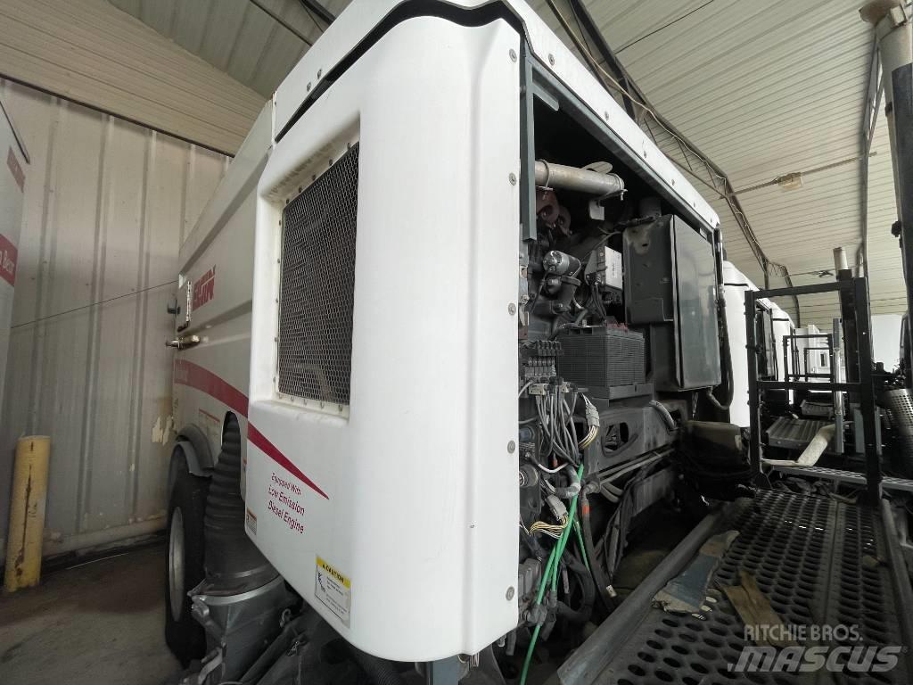UD 3300 Zamiatarki