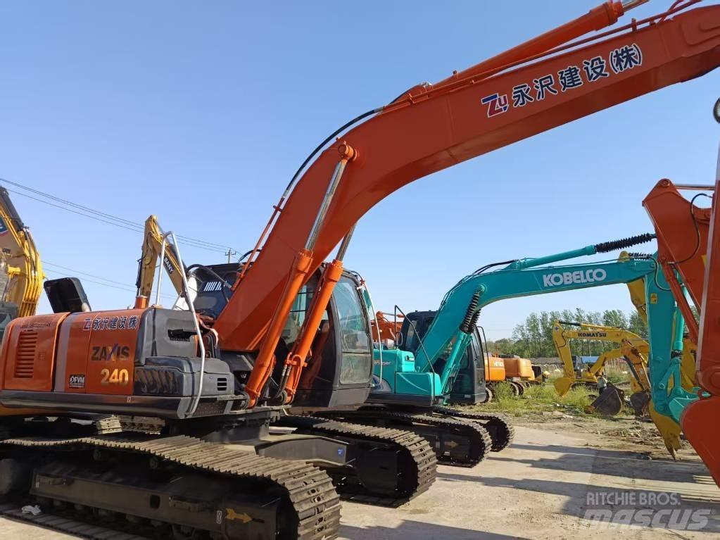 Hitachi ZX 240 Koparki gąsienicowe