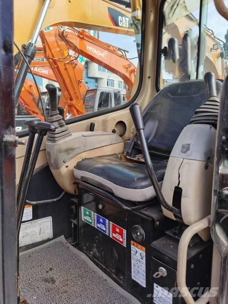 CAT 303 CR Minikoparki