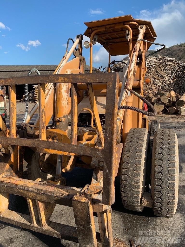 Komatsu SD25-1 Wózki widłowe wysokiego składowania