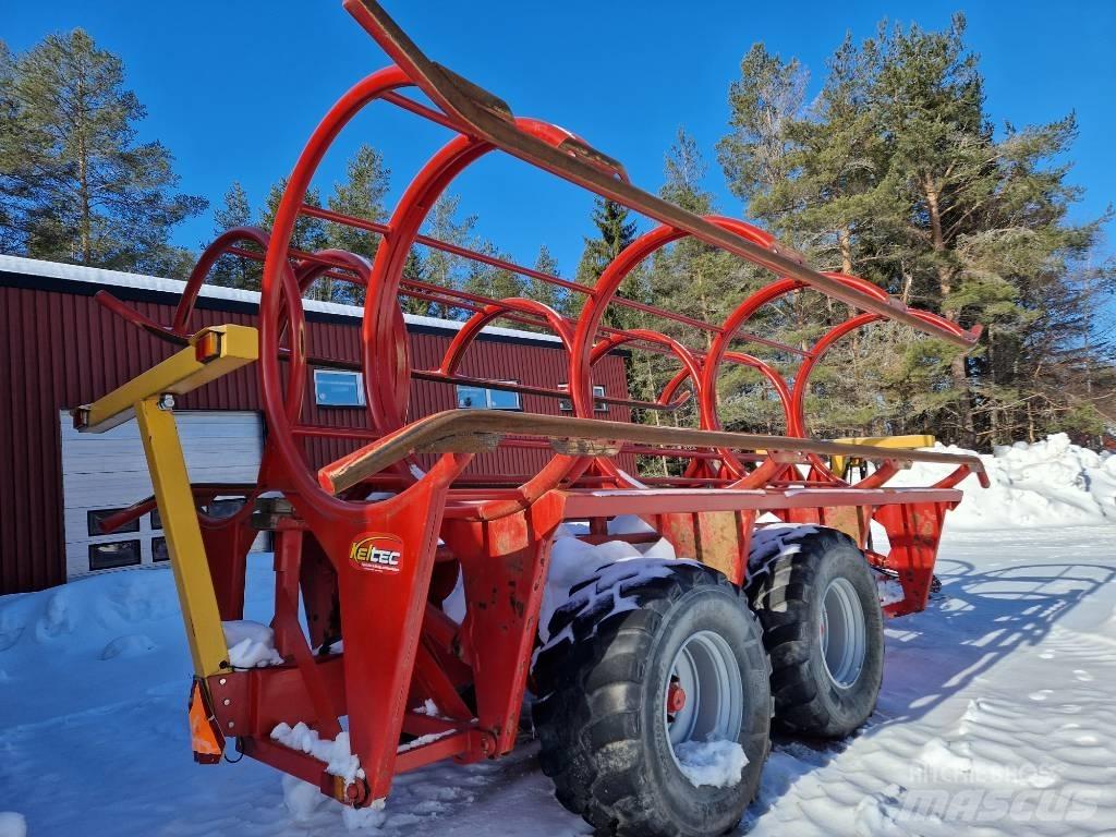 Keltec  Bale Chaser Przyczepy do przewozu słomy w belach