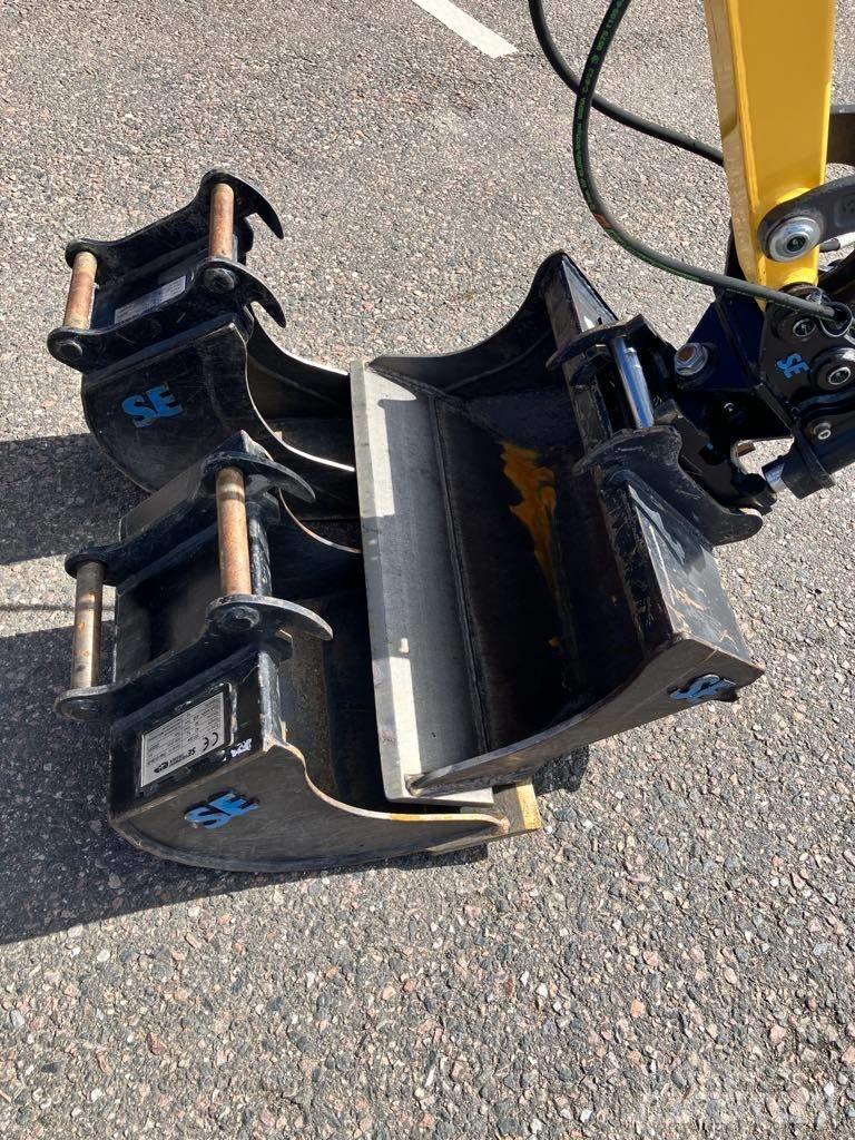 New Holland E14D Minikoparki