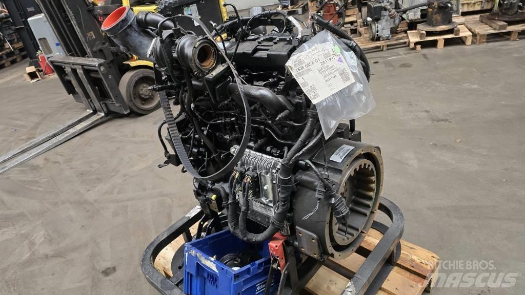 John Deere CD4045 Silniki