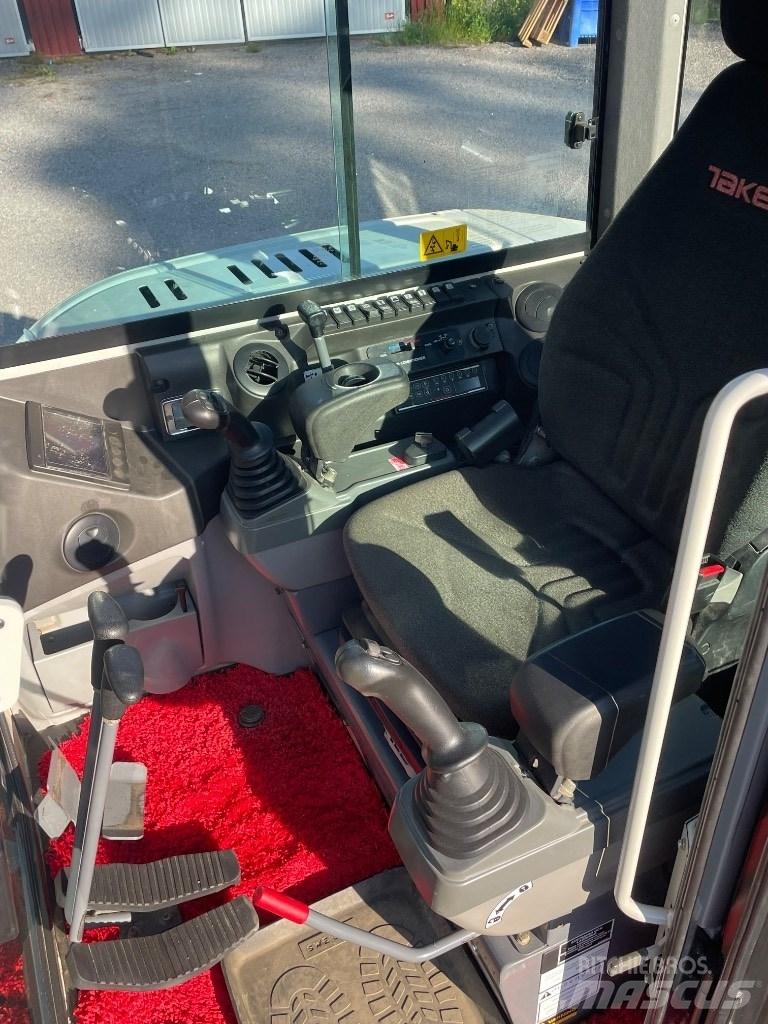 Takeuchi TB 260 Minikoparki