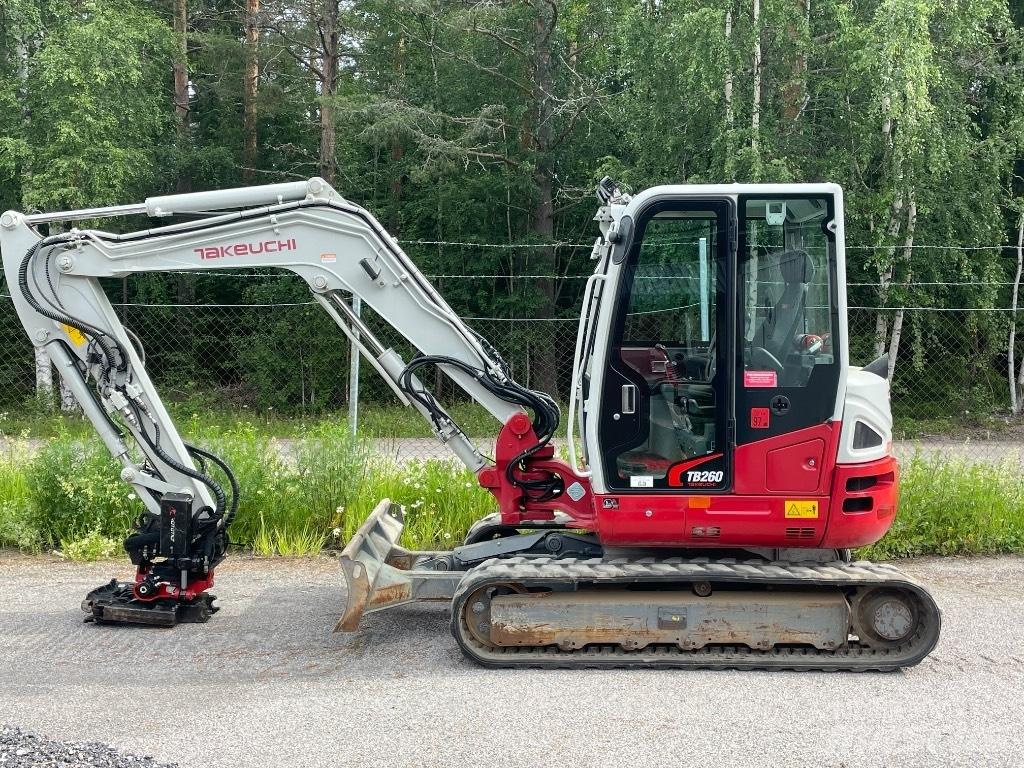 Takeuchi TB 260 Minikoparki