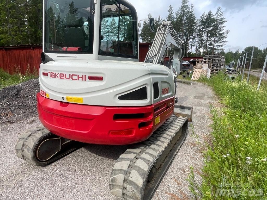 Takeuchi TB 260 Minikoparki