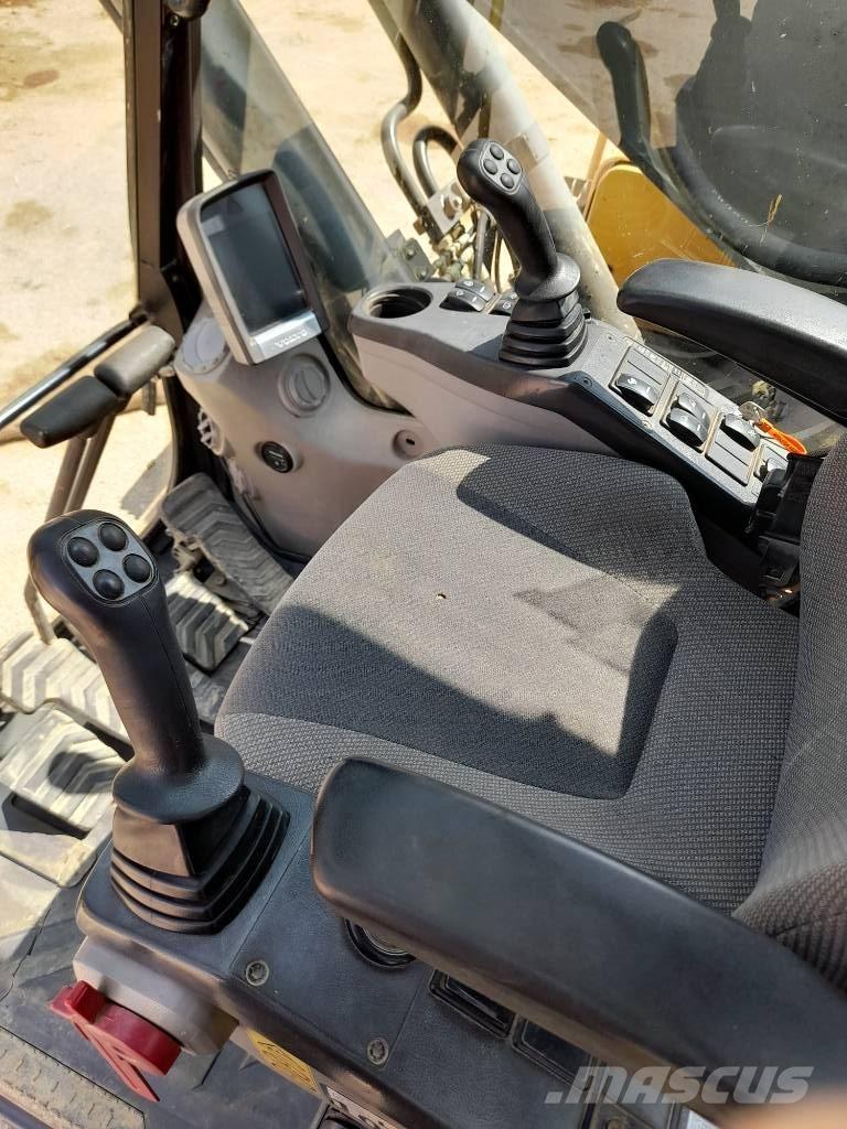 Volvo EC 250 D L Koparki gąsienicowe
