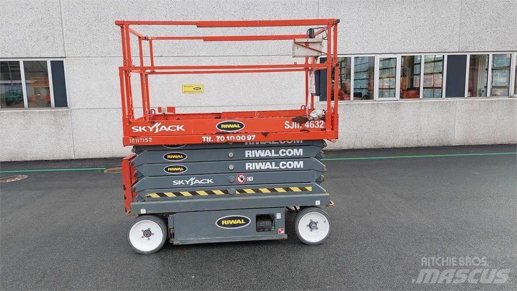 SkyJack SJIII4632 Podnośniki nożycowe