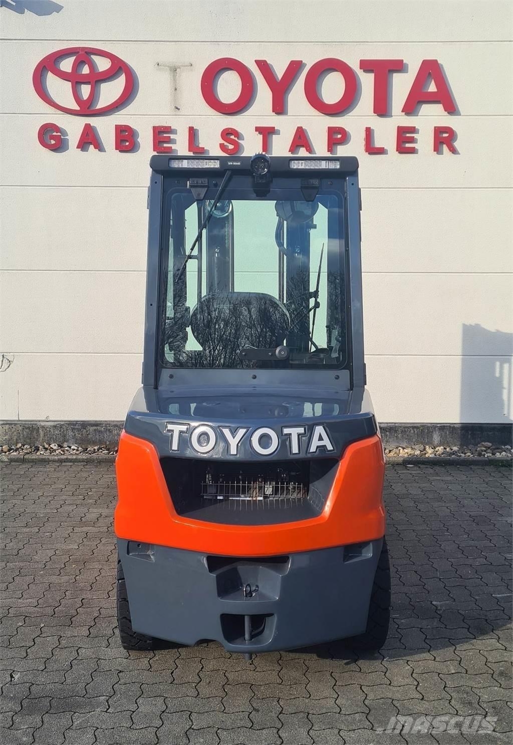 Toyota 52-8FDJF35 Wózki Diesla