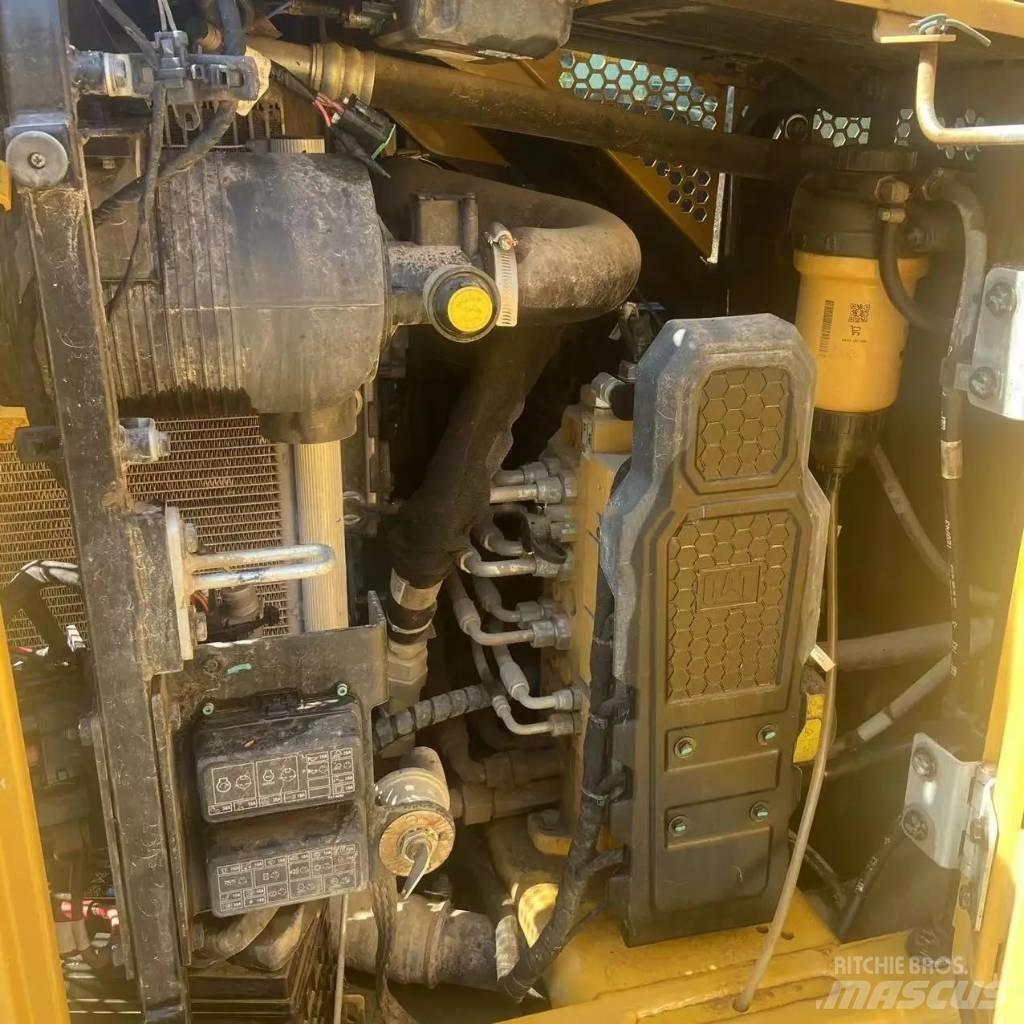 CAT 306E2 Koparki gąsienicowe