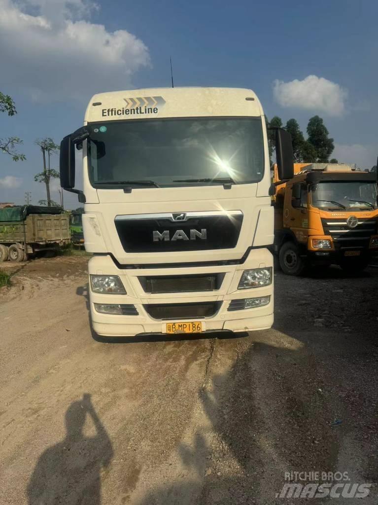 Sitrak SINOTRUCK 4x2 Ciągniki siodłowe