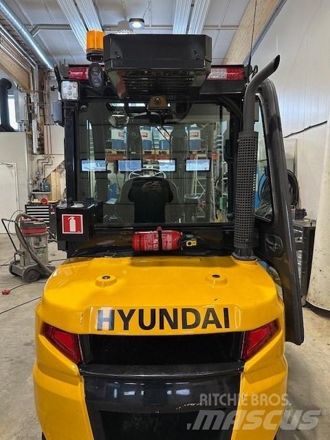 Hyundai 35 DA-9 Wózki Diesla