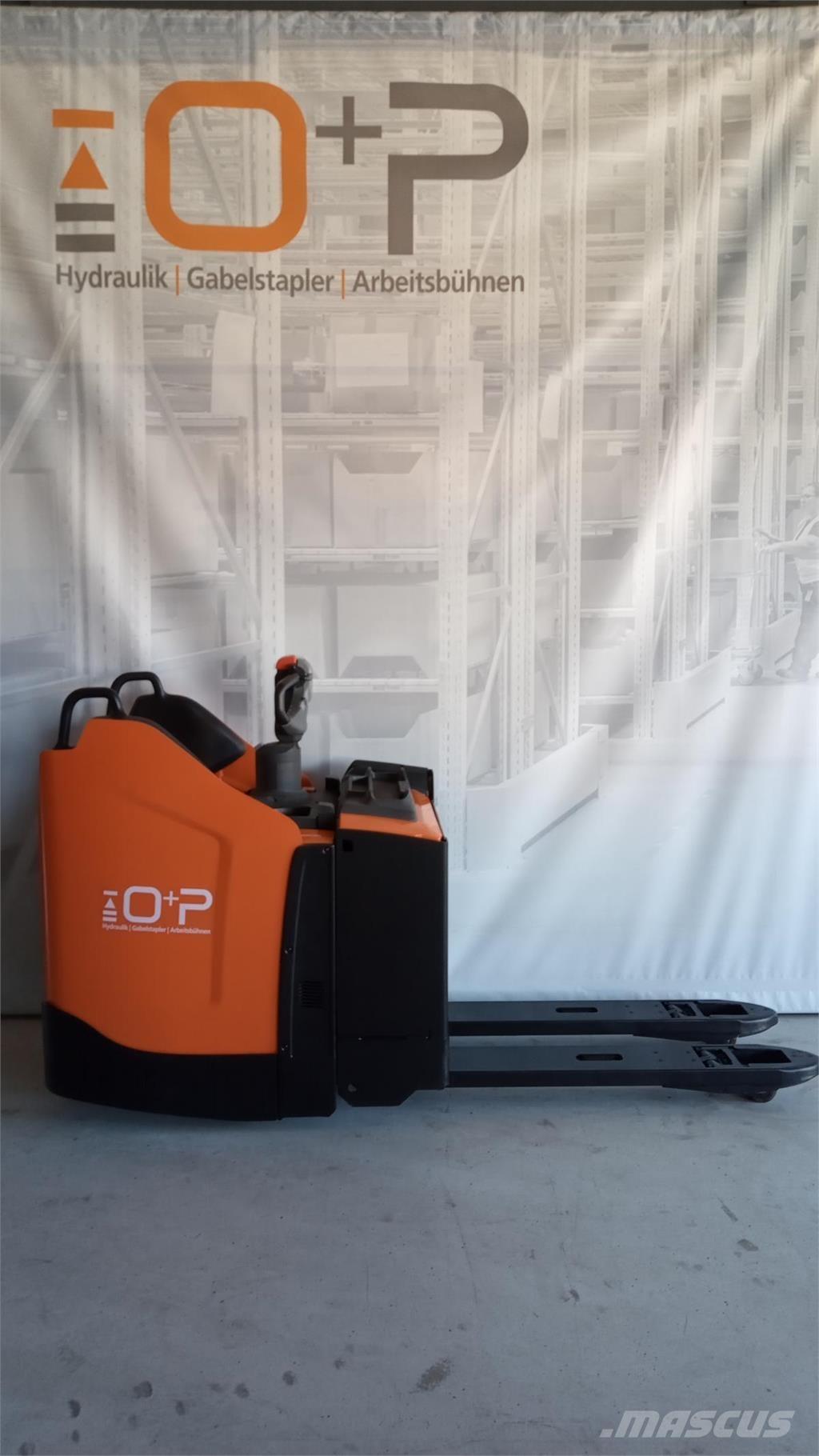 Toyota LPE 200 Wózki widłowe unoszące z dyszlem