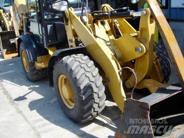 CAT 906 M Ładowarki kołowe
