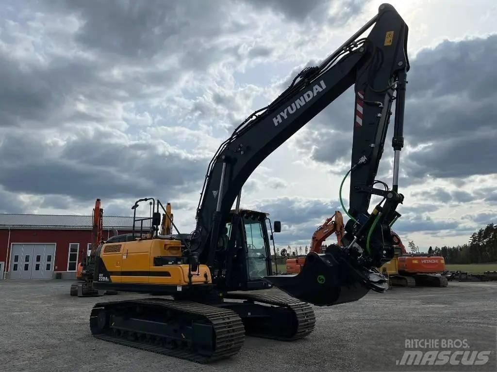 Hyundai HX 220 Koparki gąsienicowe