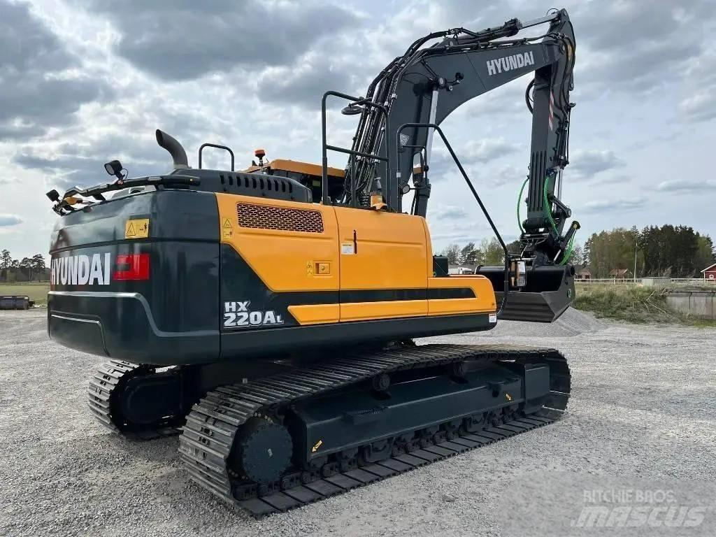 Hyundai HX 220 Koparki gąsienicowe