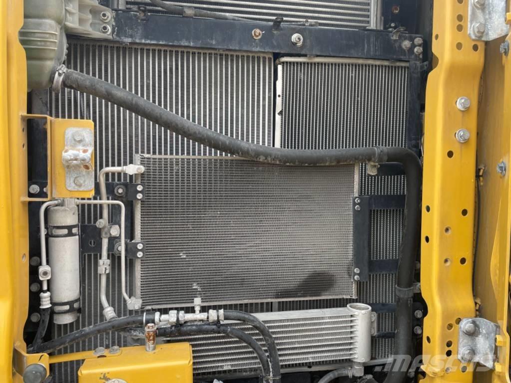 CAT 320 Koparki gąsienicowe