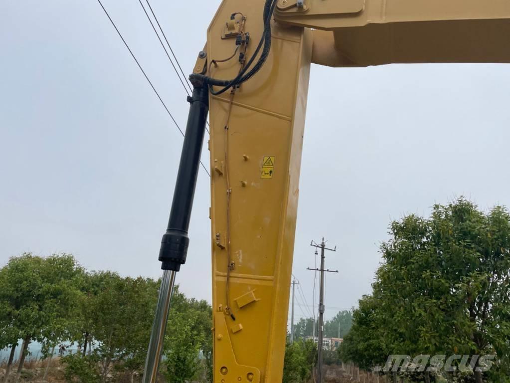 CAT 320 Koparki gąsienicowe