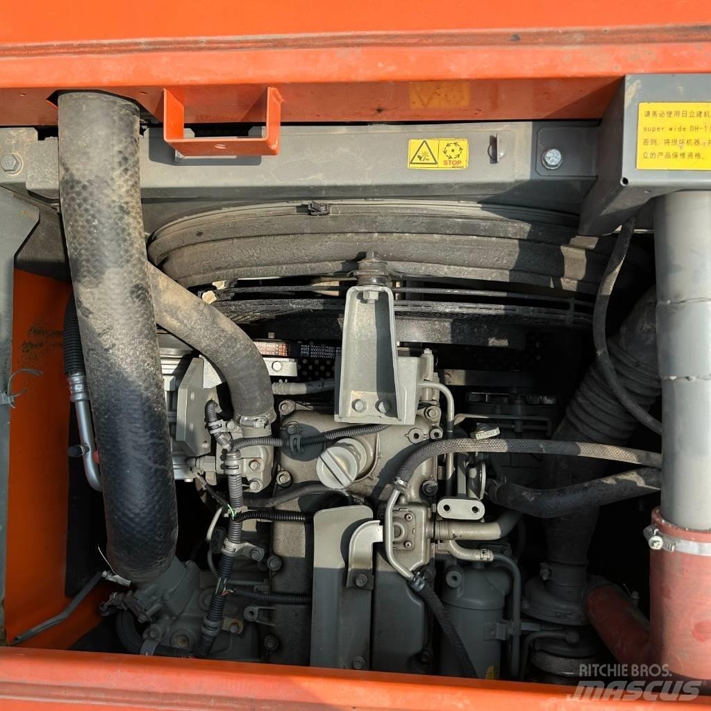 Hitachi 130 Koparki gąsienicowe