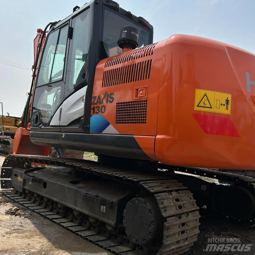 Hitachi 130 Koparki gąsienicowe