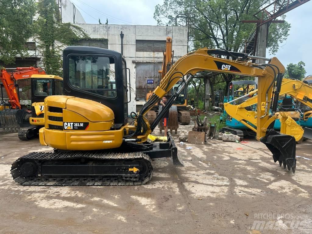 CAT 303 Minikoparki