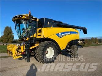 New Holland CX 8.70 Kombajny zbożowe