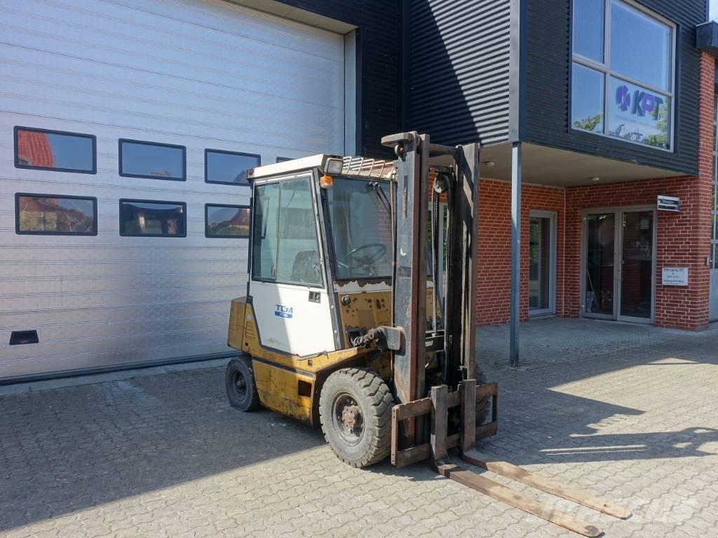 TCM FD 25 Z2 Wózki Diesla