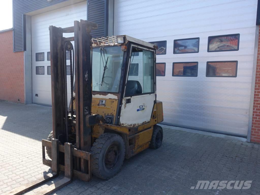 TCM FD 25 Z2 Wózki Diesla