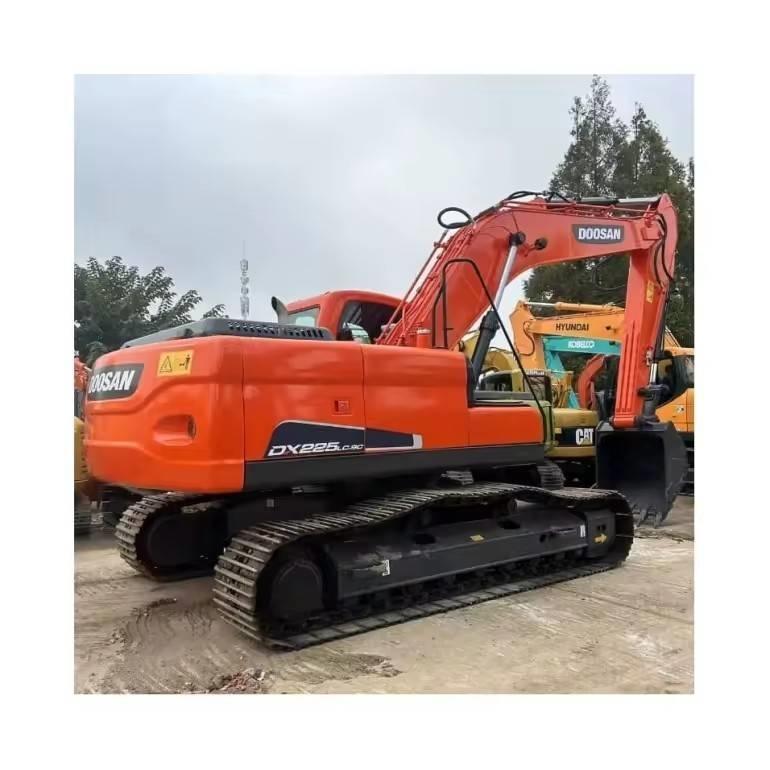 Doosan DX 225 LC-9C Koparki gąsienicowe