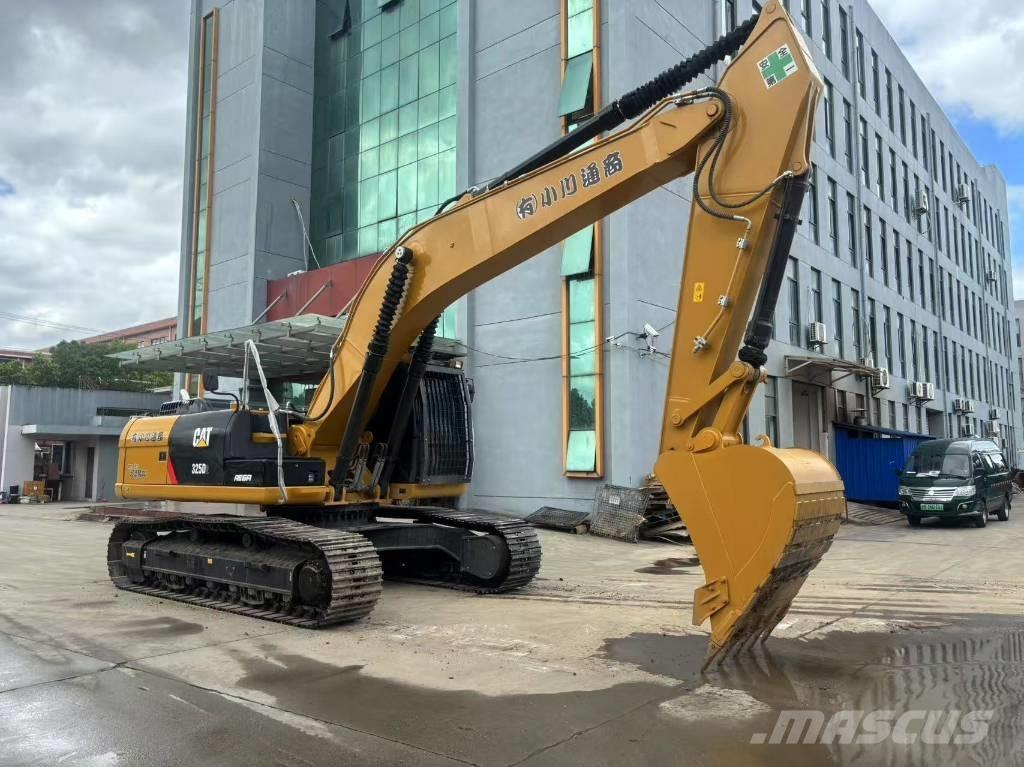 CAT 325 D Koparki gąsienicowe