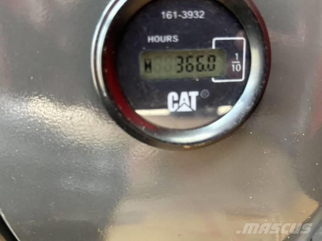 CAT 325 D Koparki gąsienicowe