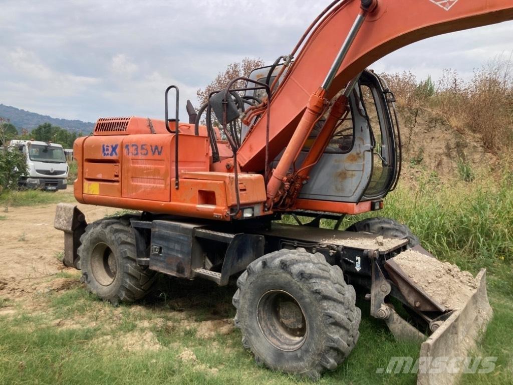 Hitachi EX 135 W Koparki kołowe