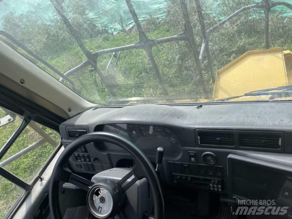 Komatsu HD 605-7 Wozidła sztywnoramowe