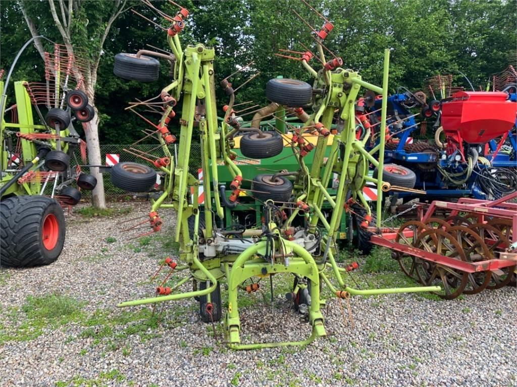 CLAAS VOLTO 870 Zgrabiarki i przetrząsacze