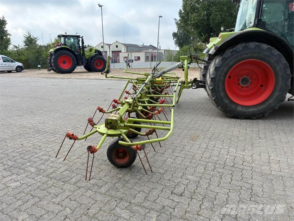 CLAAS VOLTO 870 Zgrabiarki i przetrząsacze