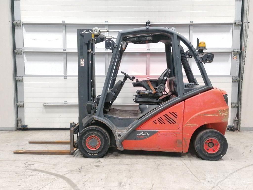 Linde H25D-02 Wózki Diesla