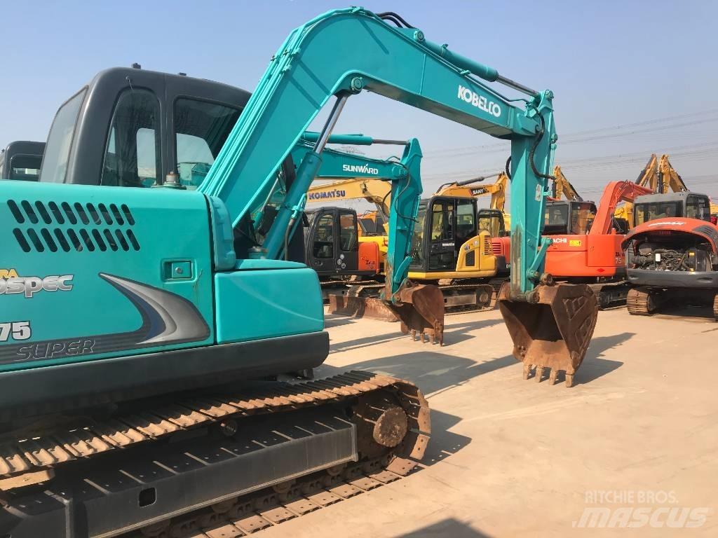 Kobelco SK 75 CSR Koparki gąsienicowe
