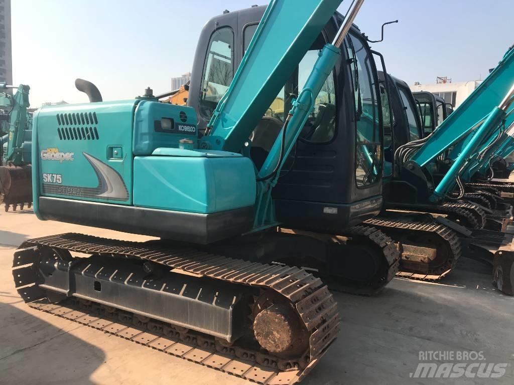 Kobelco SK 75 CSR Koparki gąsienicowe