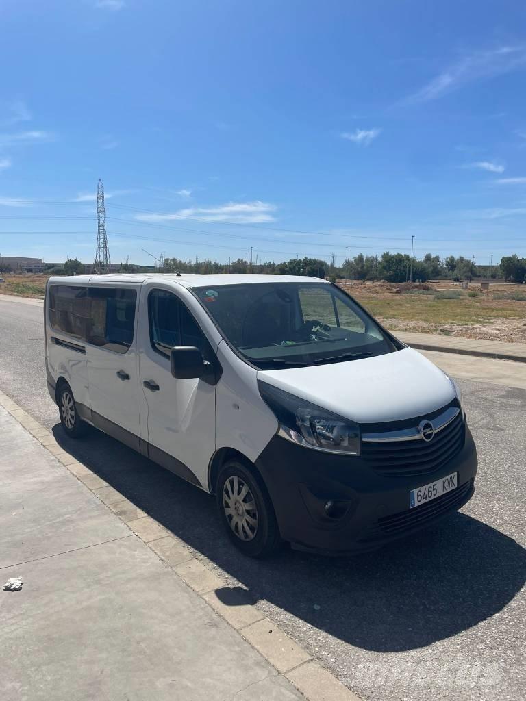 Opel VIVARO Busy / Vany