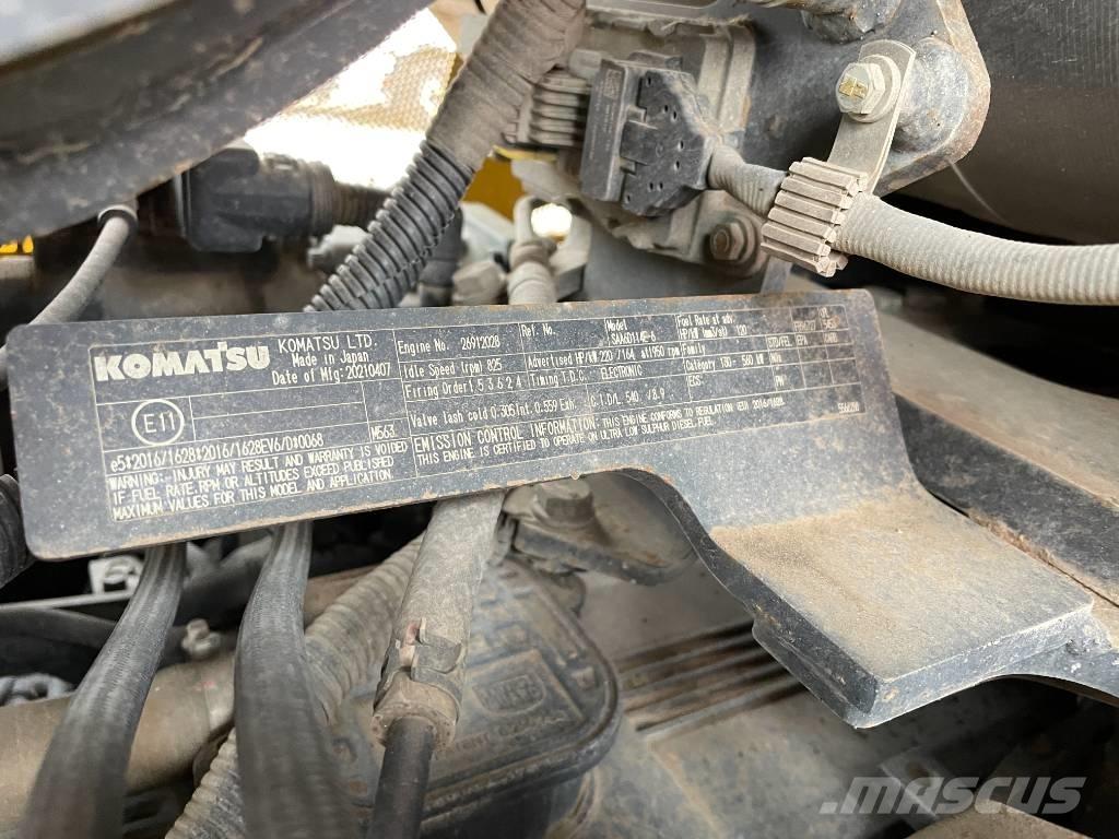 Komatsu D 65 PX-18E0 Spycharki gąsienicowe