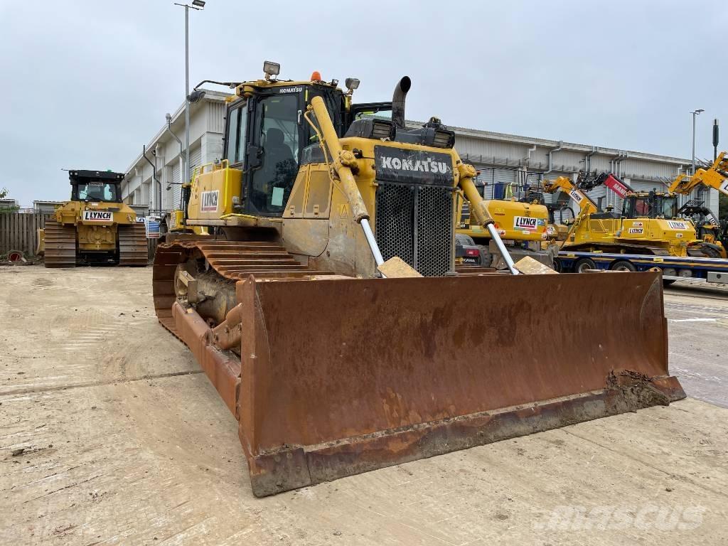 Komatsu D 65 PX-18E0 Spycharki gąsienicowe