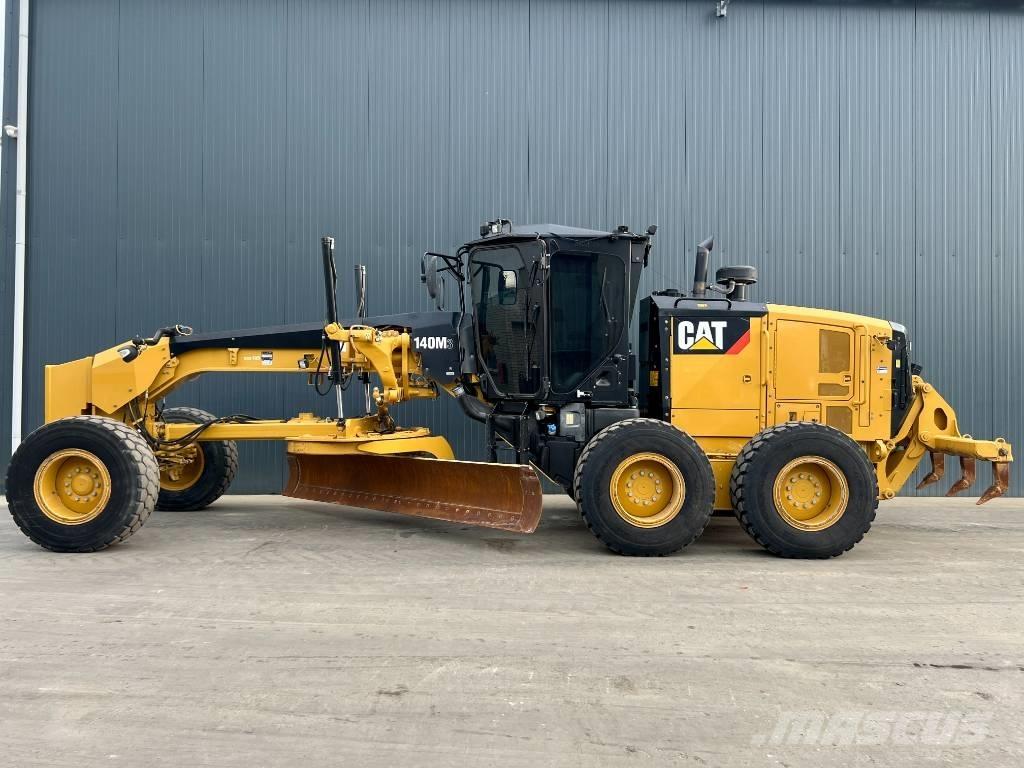 CAT 140M3 Równiarki
