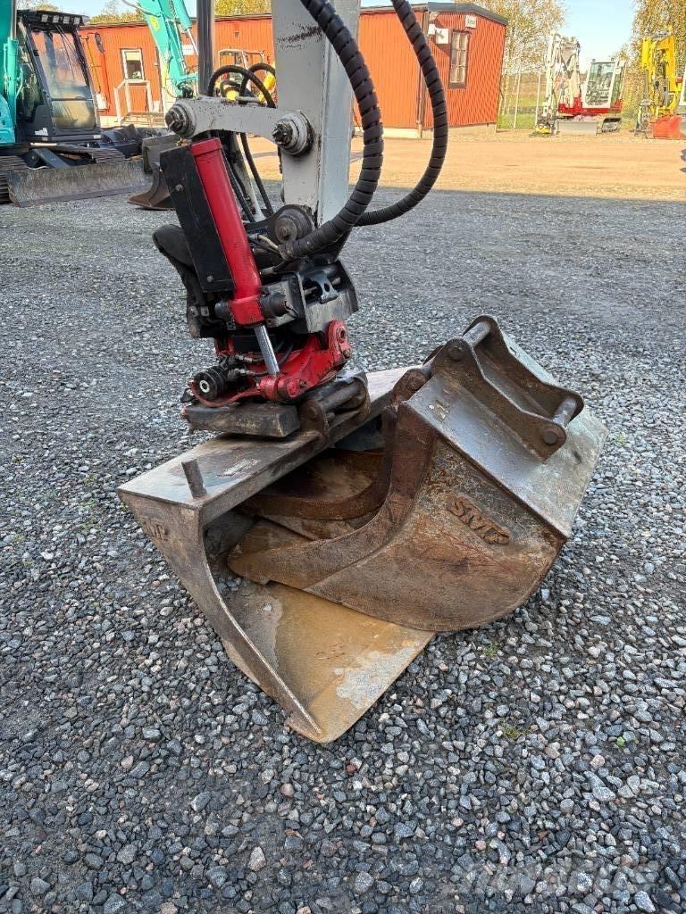 Takeuchi TB153FR Minikoparki