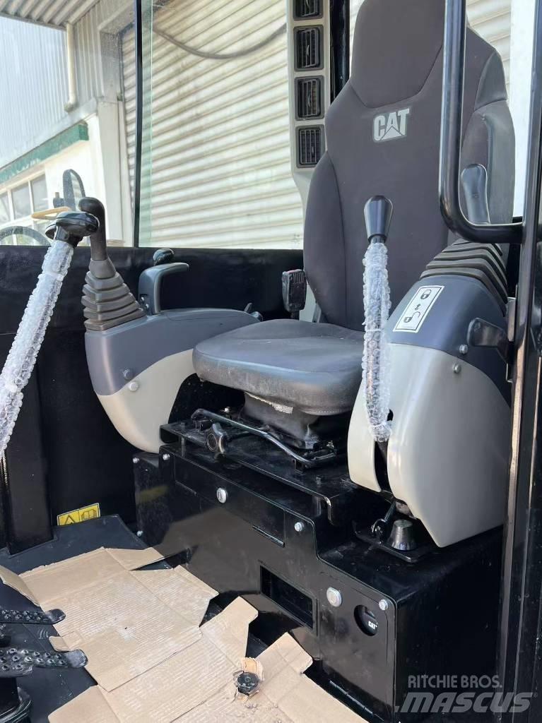 CAT 305.5 Koparki gąsienicowe