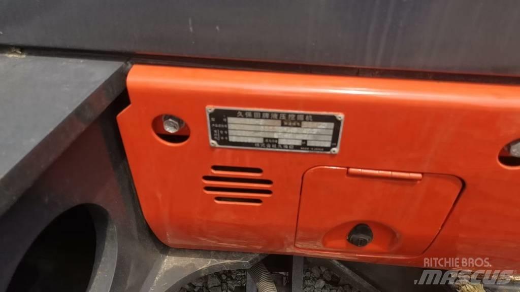 Kubota KX 165 Koparki gąsienicowe