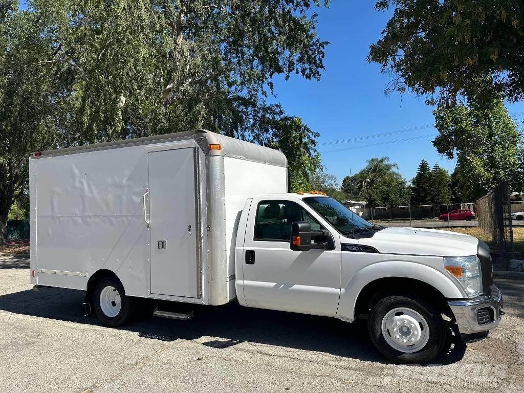 Ford F 350 Pick-upy / Pojazdy z otwieranymi burtami