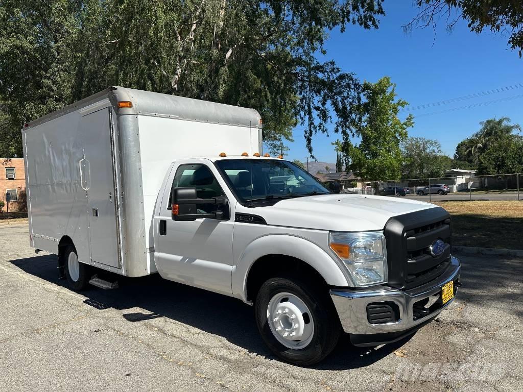 Ford F 350 Pick-upy / Pojazdy z otwieranymi burtami