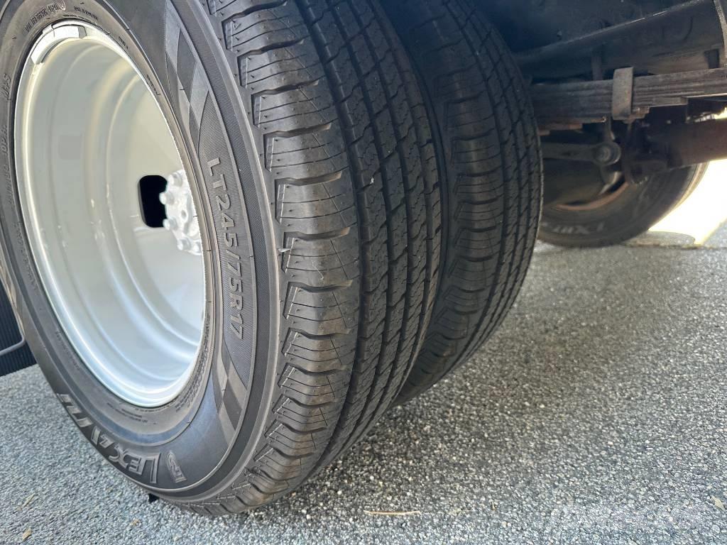 Ford F 350 Pick-upy / Pojazdy z otwieranymi burtami