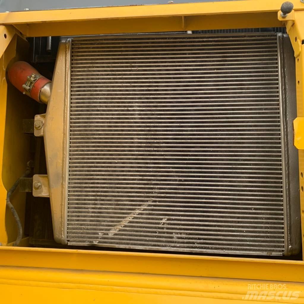 Komatsu PC450-8 Koparki gąsienicowe